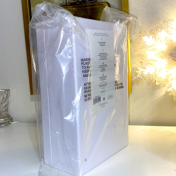 Dior Beauty Brush Set Travel Pouch NIB - Picture 2 of 12